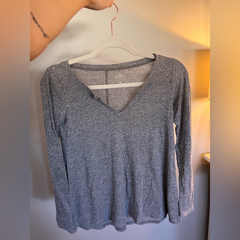 Hollister long sleeve tee
